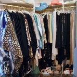 H02. Ladies' clothing.